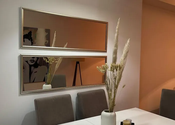 Cozy Near Downtown Apartment